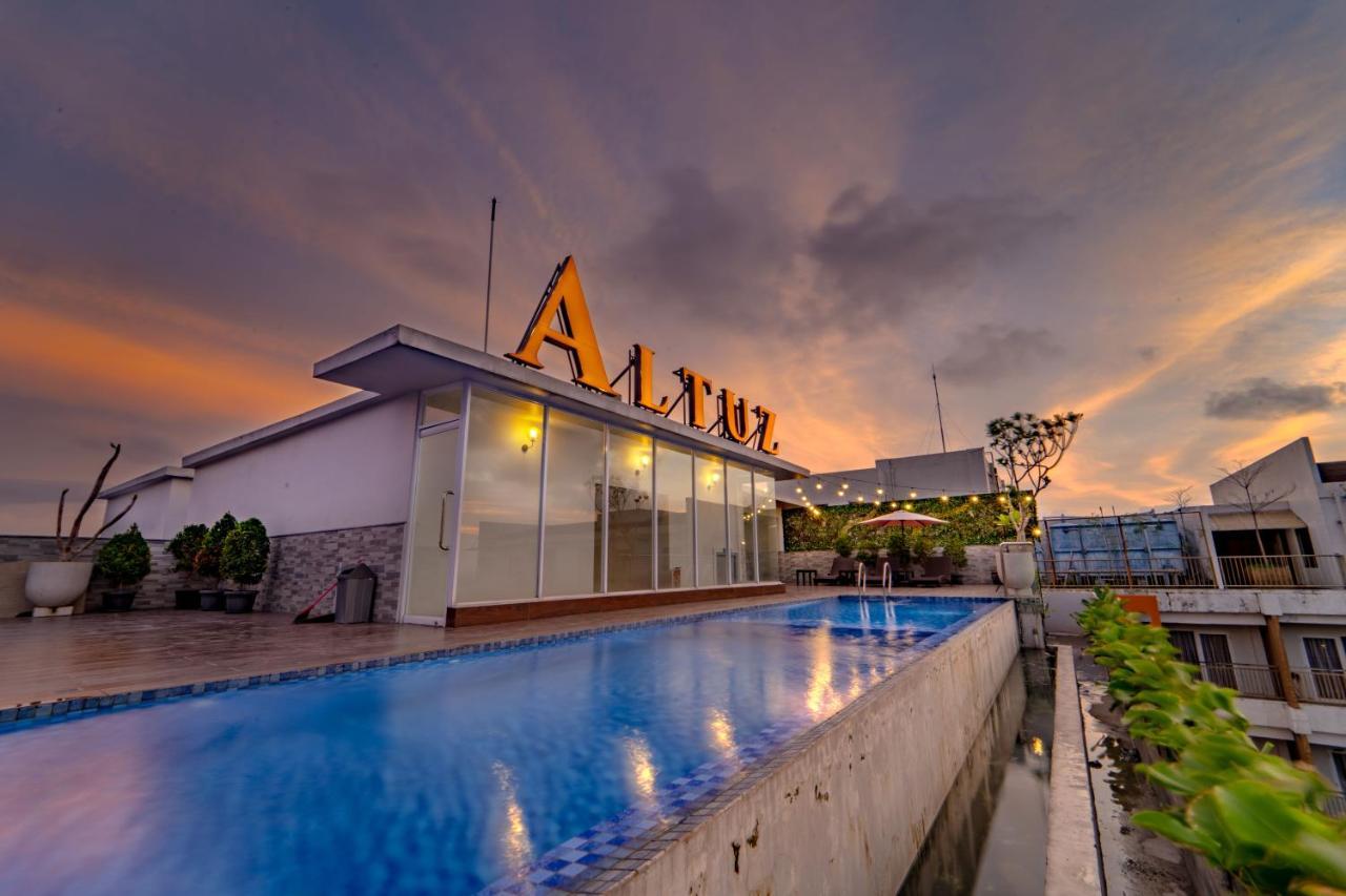 Redliving Apartemen Premium Exclusive Seturan Yogyakarta Dış mekan fotoğraf