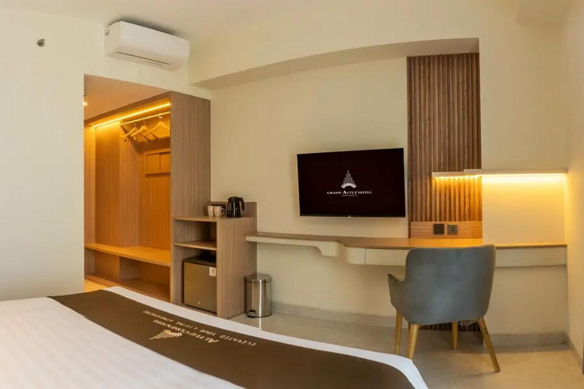 Redliving Apartemen Premium Exclusive Seturan Yogyakarta Dış mekan fotoğraf